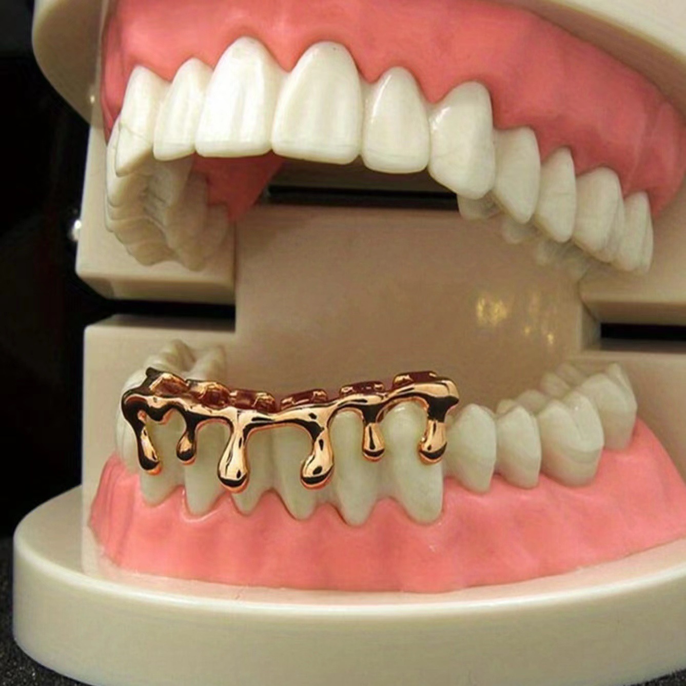 The Water-Drop Lower Teeth Hip - Body Jewelry Europe ulasan dan harga