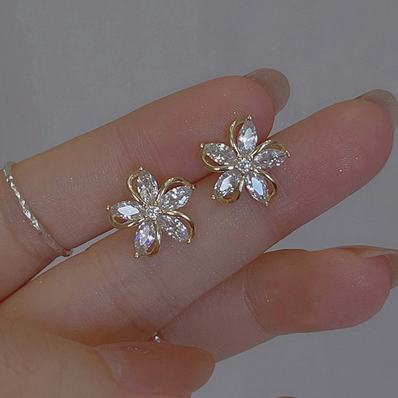 Dainty Flower Stud Earrings fo - Helix Cartilage Ring ulasan dan harga