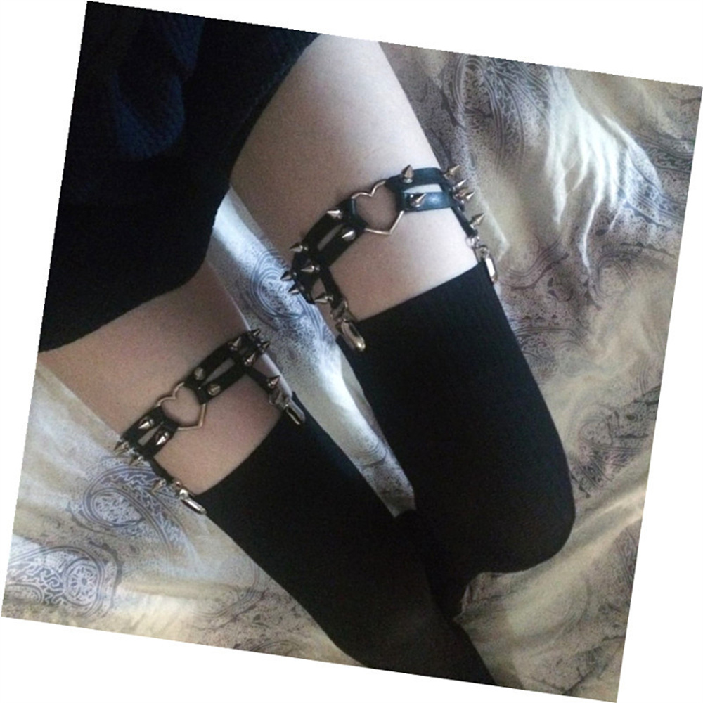 1Pcs Women Punk Goth Heart PU  - Body Jewelry Goth ulasan dan harga