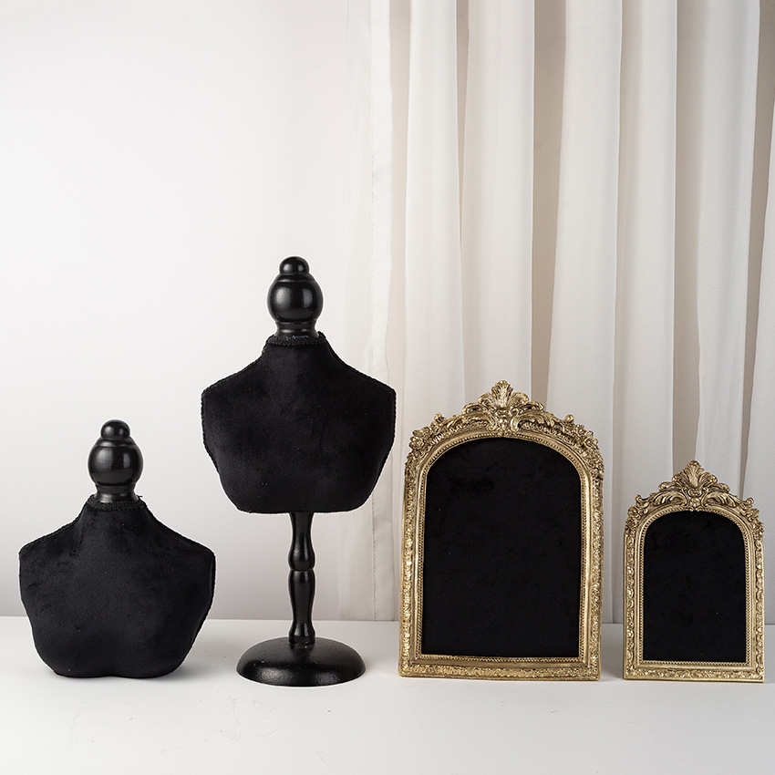 Black Velvet Bust Form Jewelry - Body Jewelry Stores ulasan dan harga